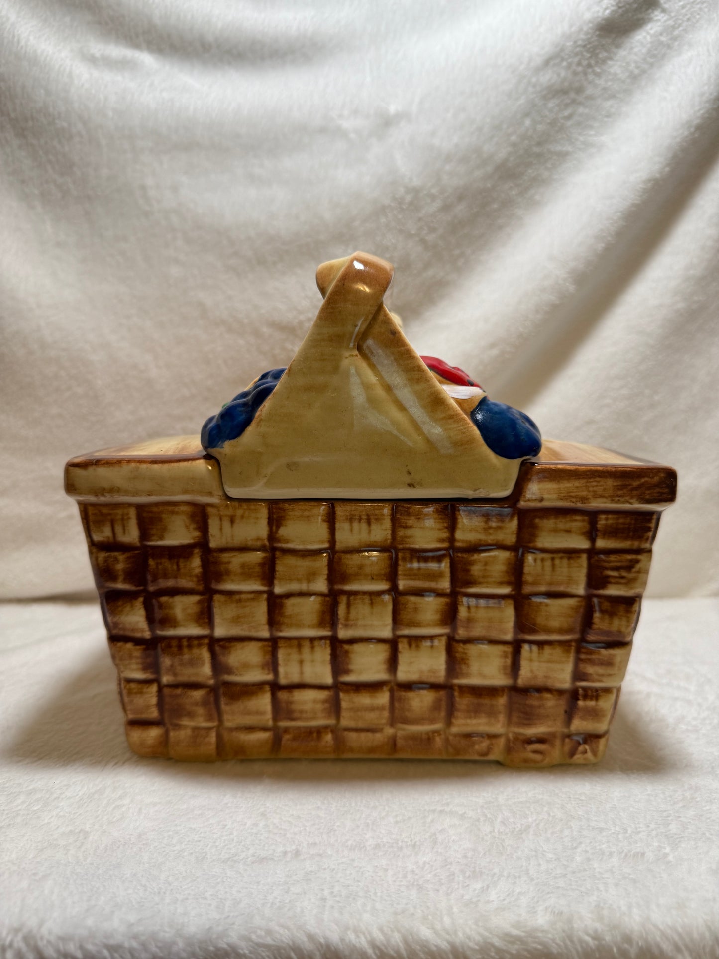 Picnic Basket Cookie Jar